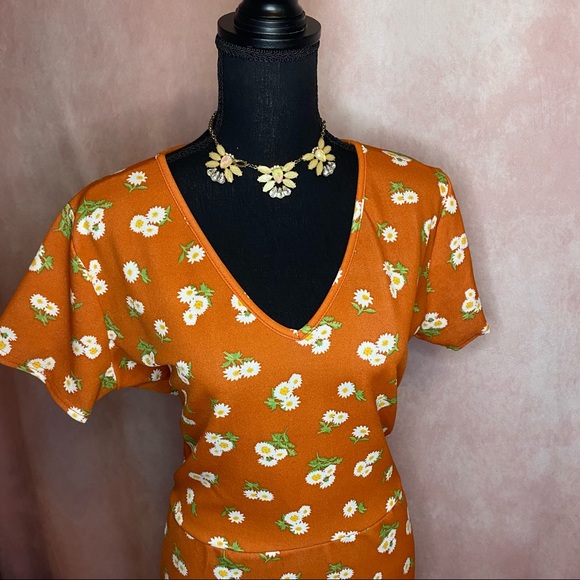 Floral Maxi 🌻 - Picture 2 of 7